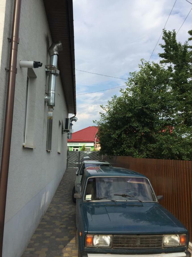 Хостел Apartamentu Zalishchyky Экстерьер фото