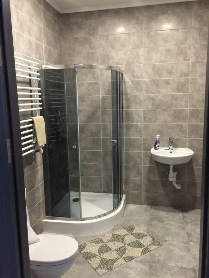 Хостел Apartamentu Zalishchyky Экстерьер фото